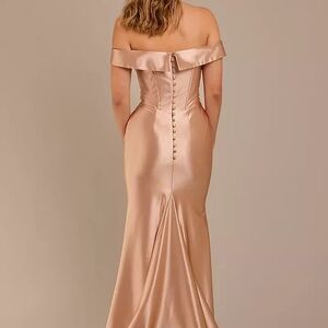how long before wedding to get bridesmaid dress altered Jersey Drape Back Column Dress with Beaded Side Panels missy / 4 / hunter-green main image 1